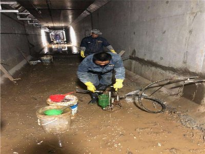 万宁新东水电维修中心/专业地下室防水补漏/准时态度好