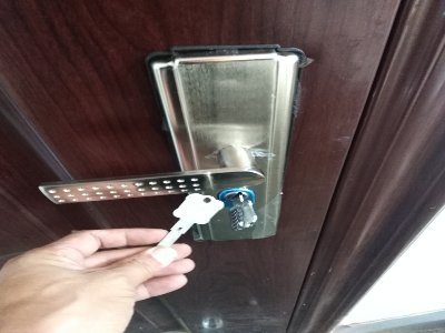 上海上门开锁换锁/24小时/保险柜开锁