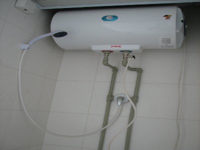 乌当区足球热水器维修电话