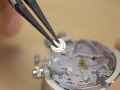 西安雅典表手表指定维修点--百名维修部