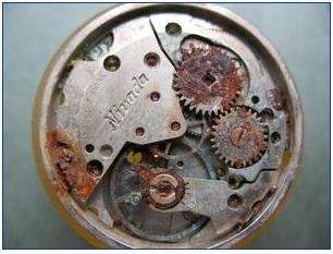 帕玛强尼布加迪威航手表表盘生锈  帕玛强尼手表表盘生锈怎么解决